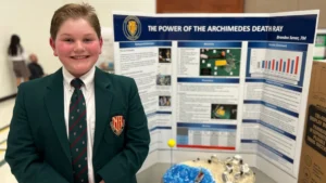 ilmuwan berspekulasi Anak berusia 13 tahun mempunyai momen eureka dengan proyek sains 