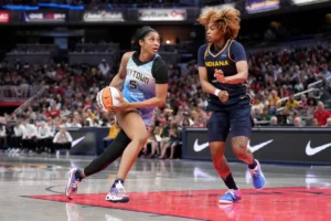 Caitlin Clark dan Angel Reese memperbarui persaingan saat Indiana Fever mengalahkan Chicago Sky 